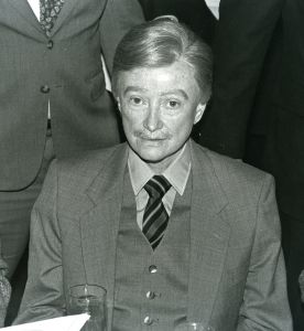 Phyllis Diller 1983, NY 3.jpg